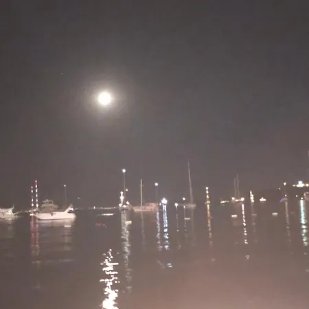 Plaja Cok Yakin Tarihi Tas Ev فيلة بودروم