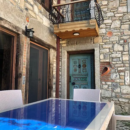 Plaja Cok Yakin Tarihi Tas Ev Villa *